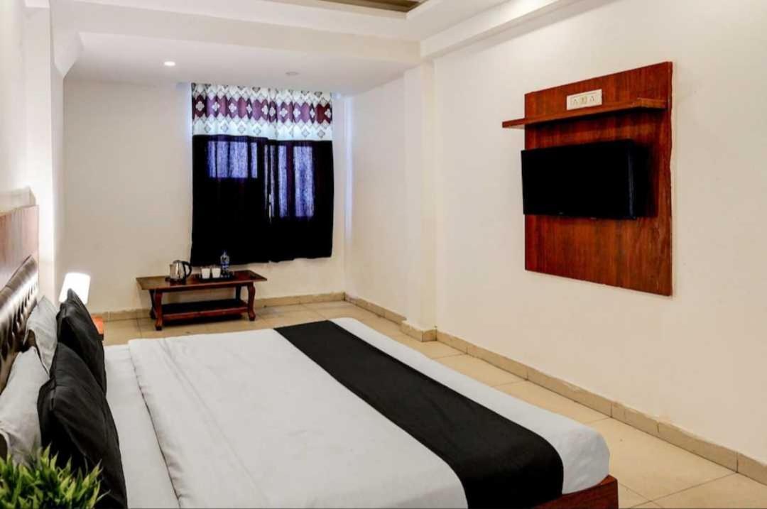 Hotel O Anshu B&B Nové Dillí Exteriér fotografie